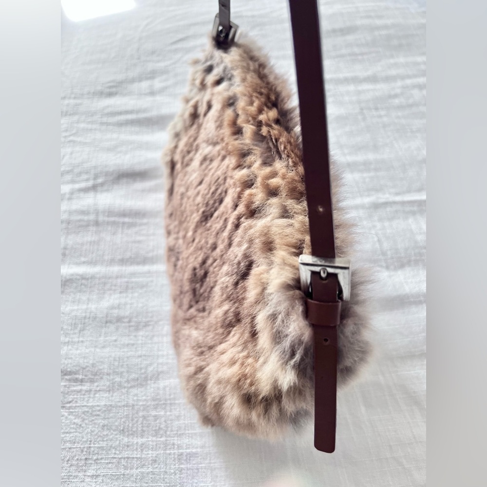 Daslu Basic Purse - Picture 2 of 8